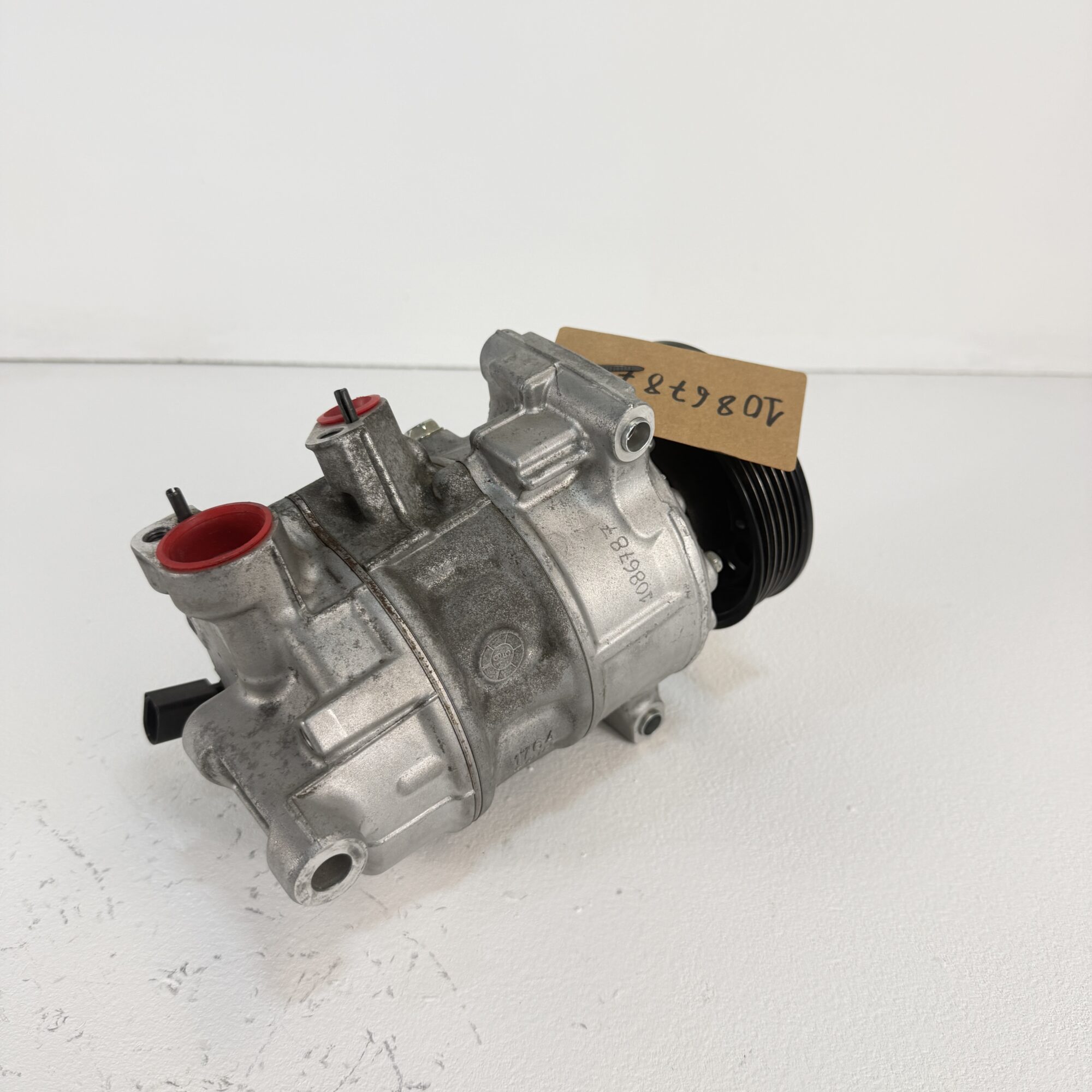 Compresor aire acondicionado VW Golf 1.5 tsi 5Q0816803K - Foto 3 Compresor aire acondicionado VW Golf 1.5 tsi 5Q0816803K - Imagen 3