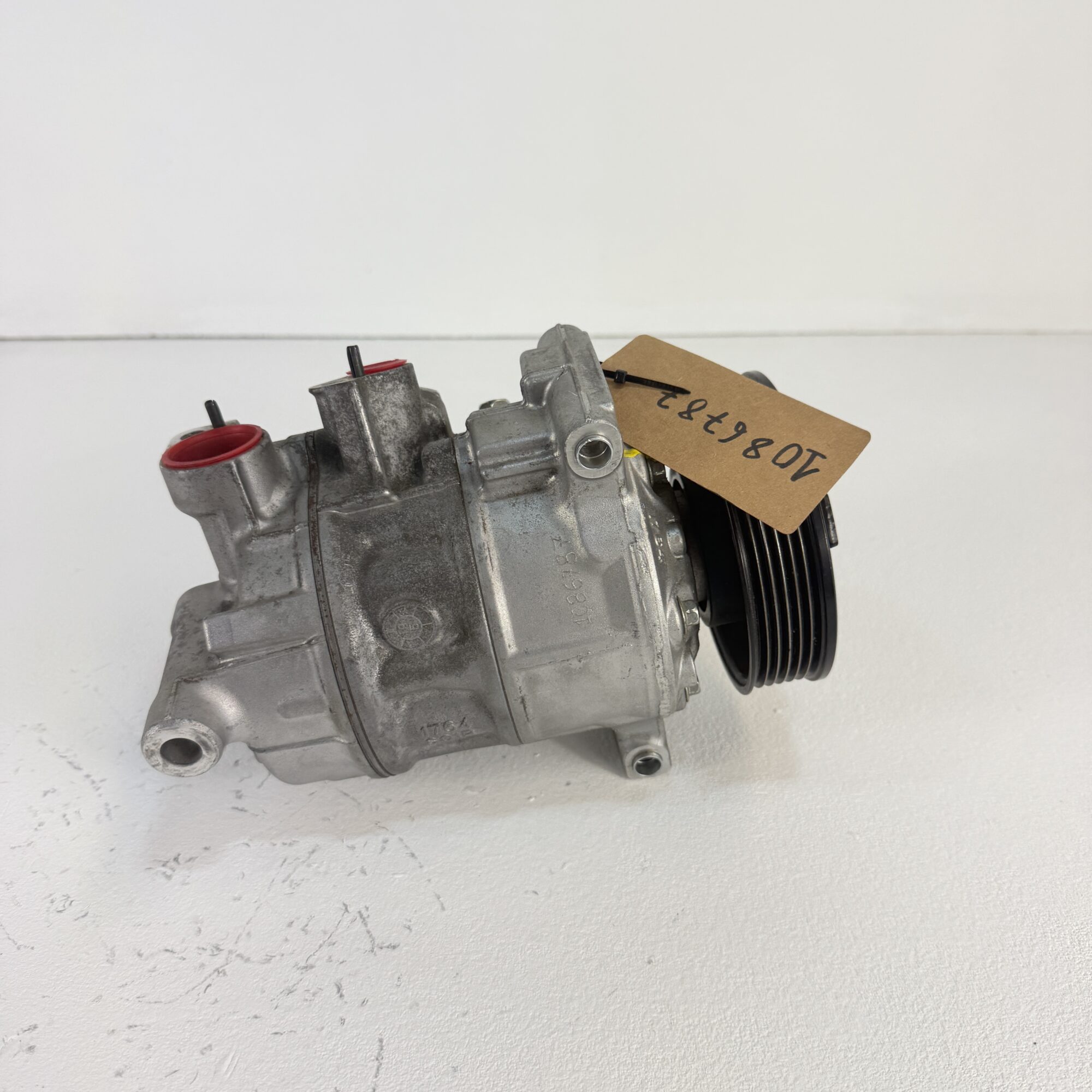 Compresor aire acondicionado VW Golf 1.5 tsi 5Q0816803K - Foto 4 Compresor aire acondicionado VW Golf 1.5 tsi 5Q0816803K - Imagen 4