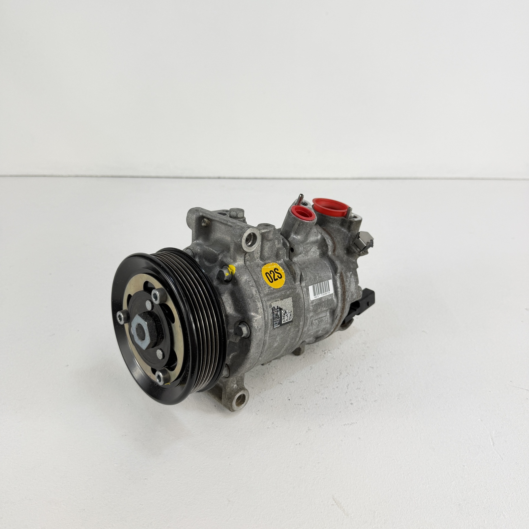 Compresor aire acondicionado Audi Q3 1.5 tfsi 5Q0816803D - Foto 1 Compresor aire acondicionado Audi Q3 1.5 tfsi 5Q0816803D