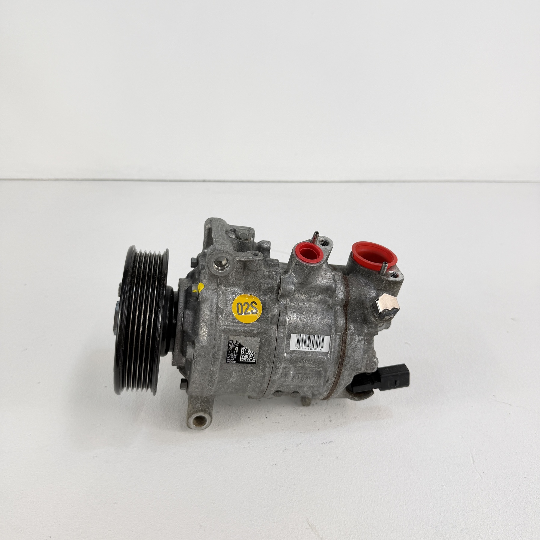 Compresor aire acondicionado Audi Q3 1.5 tfsi 5Q0816803D - Foto 2 Compresor aire acondicionado Audi Q3 1.5 tfsi 5Q0816803D - Imagen 2