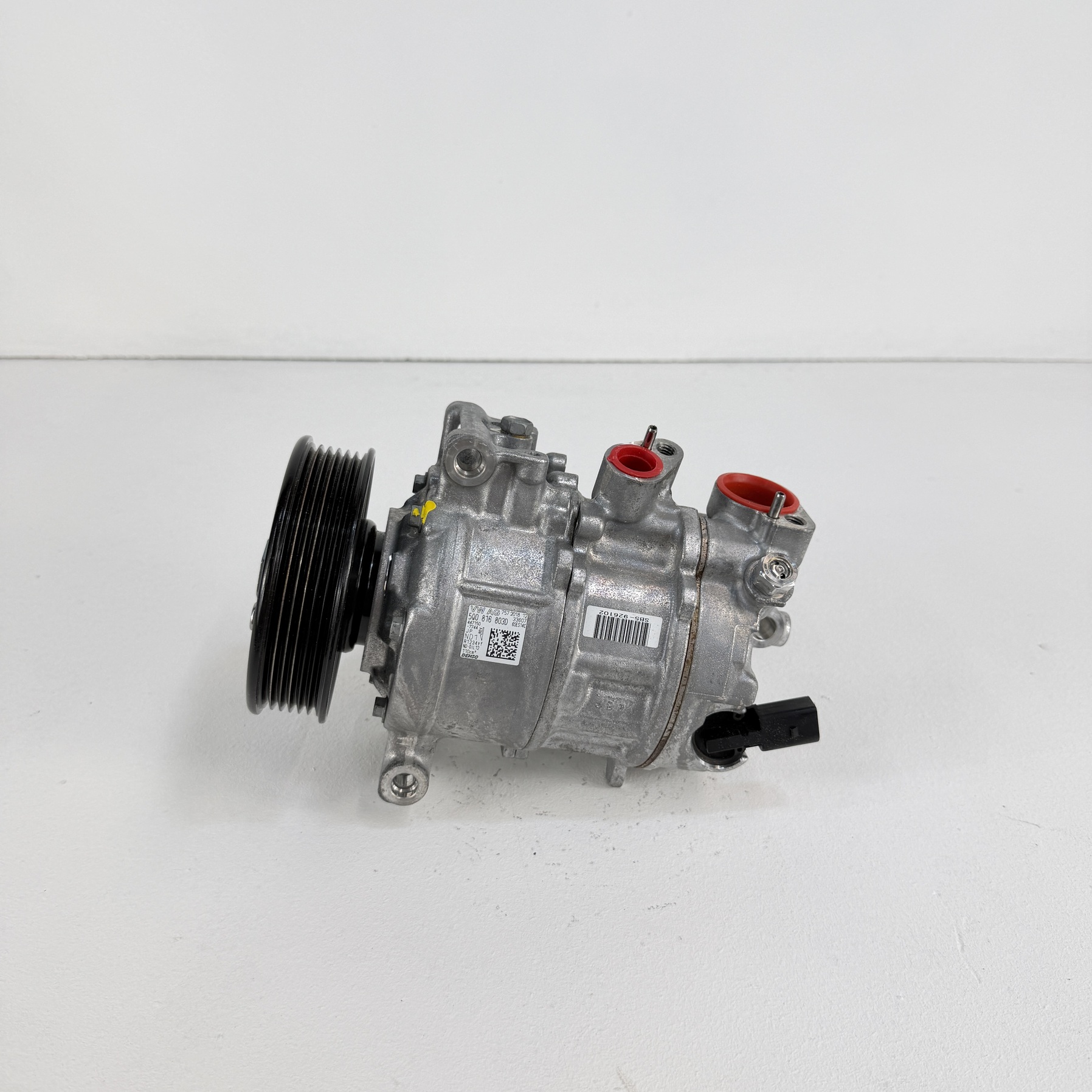 Compresor aire acondicionado Audi Q3 35 Tfsi 5Q0816803D - Foto 2 Compresor aire acondicionado Audi Q3 35 Tfsi 5Q0816803D - Imagen 2