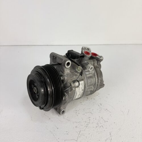 Compresor aire acondicionado Mercedes-Benz C220 A0008303902