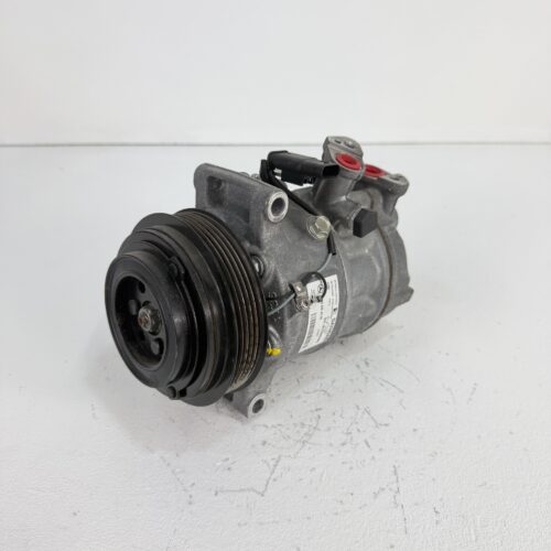 Compresor aire acondicionado Mercedes-Benz E220 A0008304500