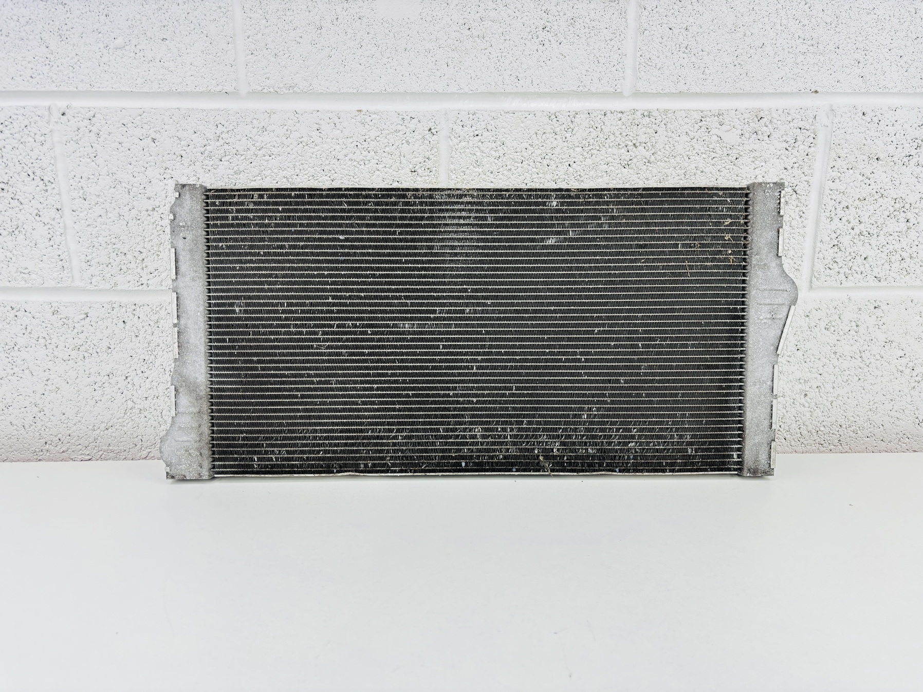 Radiador de agua BMW 520d 2010-2017 8509175 - Foto 1 Radiador de agua BMW 520d 2010-2017 8509175