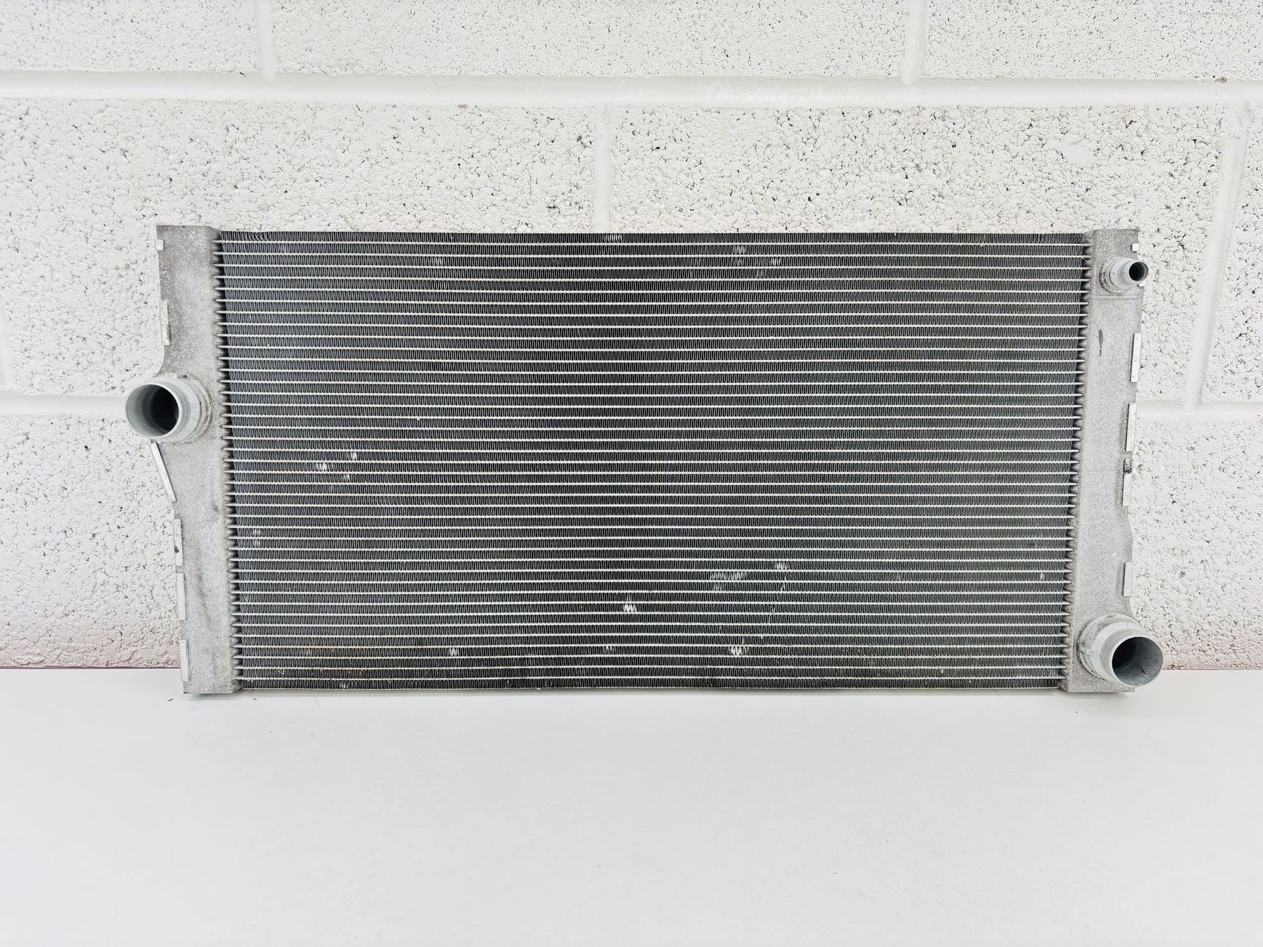 Radiador de agua BMW 520d 2010-2017 8509175 - Foto 2 Radiador de agua BMW 520d 2010-2017 8509175 - Imagen 2