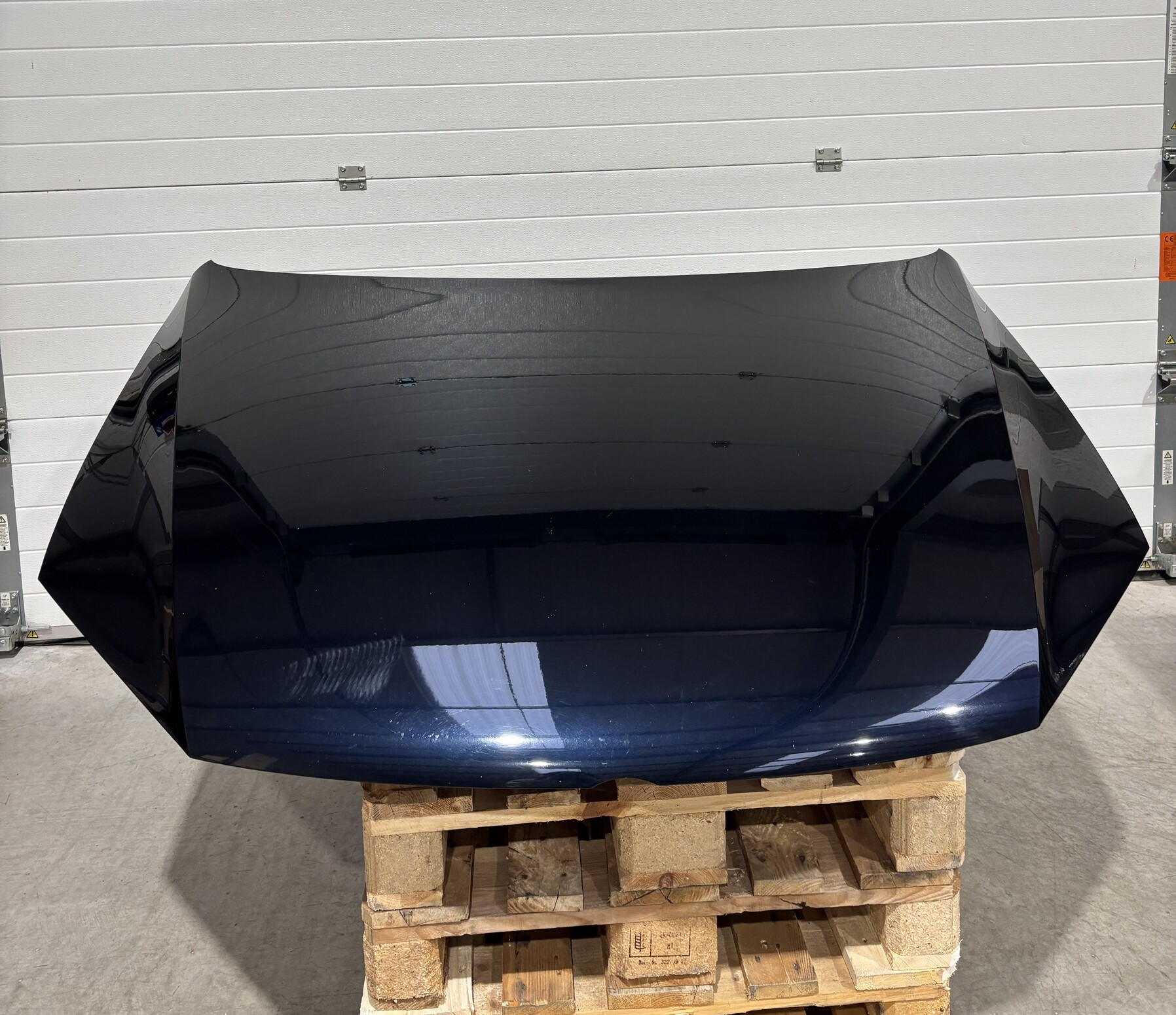 Capó VW Touareg 2010-2018 7P6823031 - Foto 1 Capó VW Touareg 2010-2018 7P6823031
