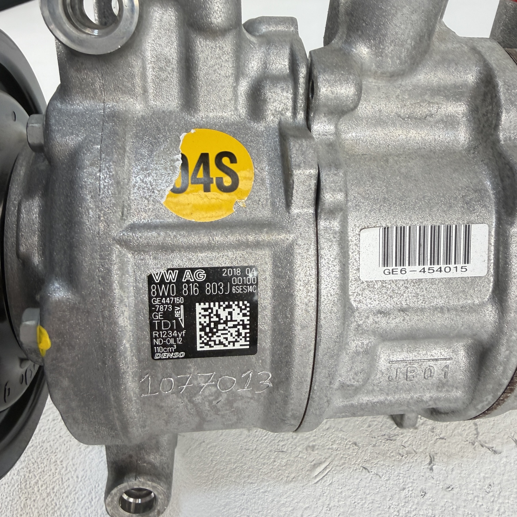 Compresor aire acondicionado Audi A4 2.0 tfsi 8W0816803J - Foto 9 Compresor aire acondicionado Audi A4 2.0 tfsi 8W0816803J - Imagen 9