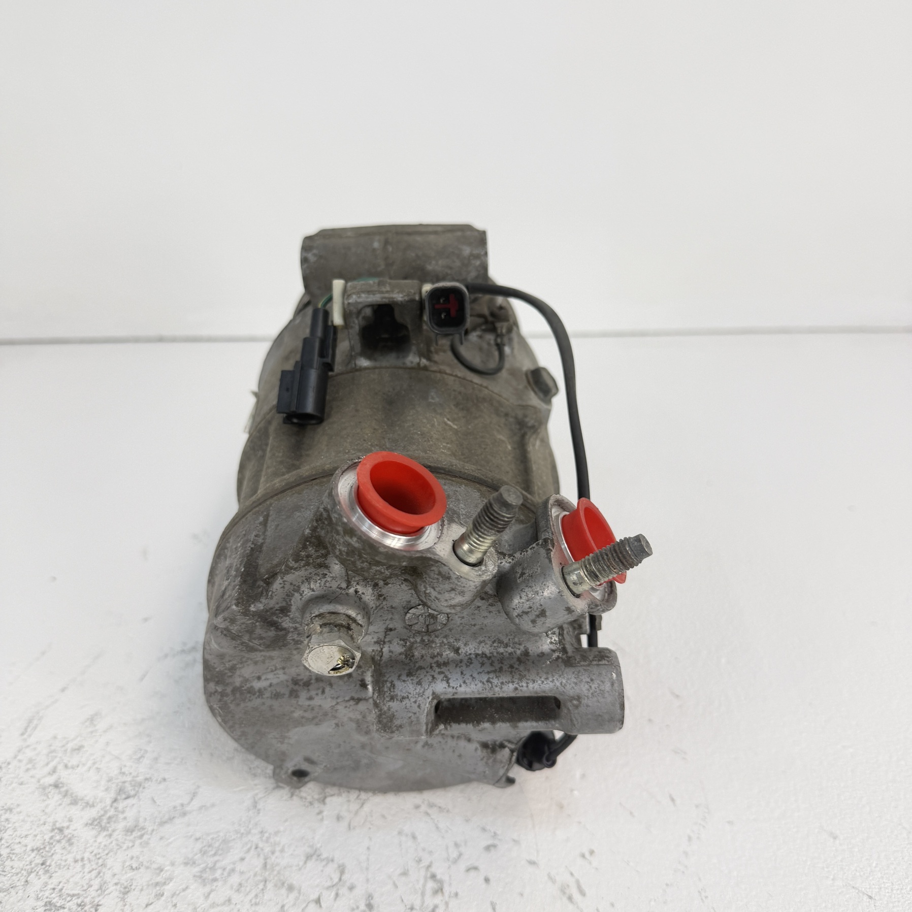 Compresor aire acondicionado Volvo V70 30630921 - Foto 4 Compresor aire acondicionado Volvo V70 30630921 - Imagen 4