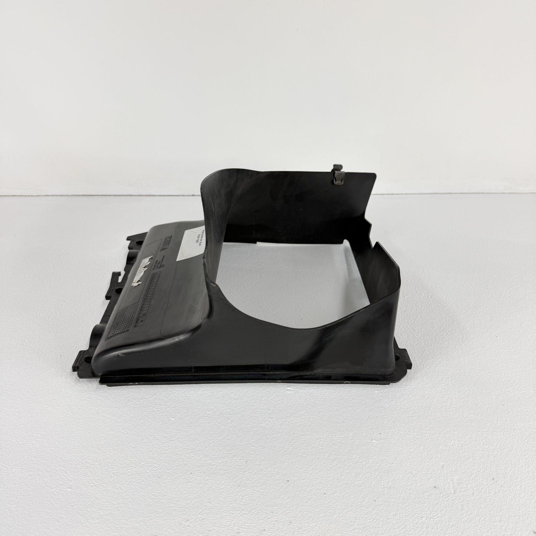 Conducto aire intercooler derecho delantero Porsche Cayenne 3.0 tdi 7P5117336A - Foto 3 Conducto aire intercooler derecho delantero Porsche Cayenne 3.0 tdi 7P5117336A - Imagen 3