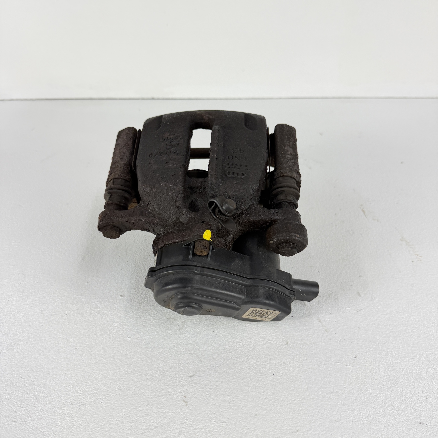 Pinza de freno trasera derecha Audi A6 2011-2018 4G0615404A - Foto 1 Pinza de freno trasera derecha Audi A6 2011-2018 4G0615404A
