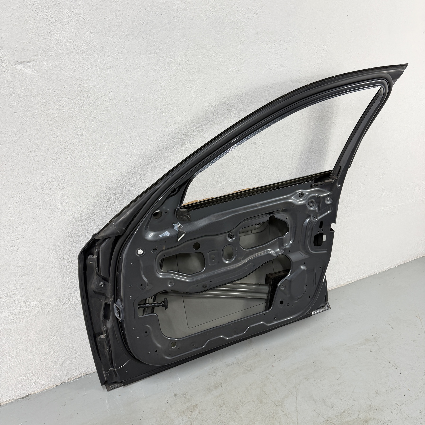 Puerta delantera derecha BMW 520 2010-2017 9628754 - Foto 4 Puerta delantera derecha BMW 520 2010-2017 9628754 - Imagen 4