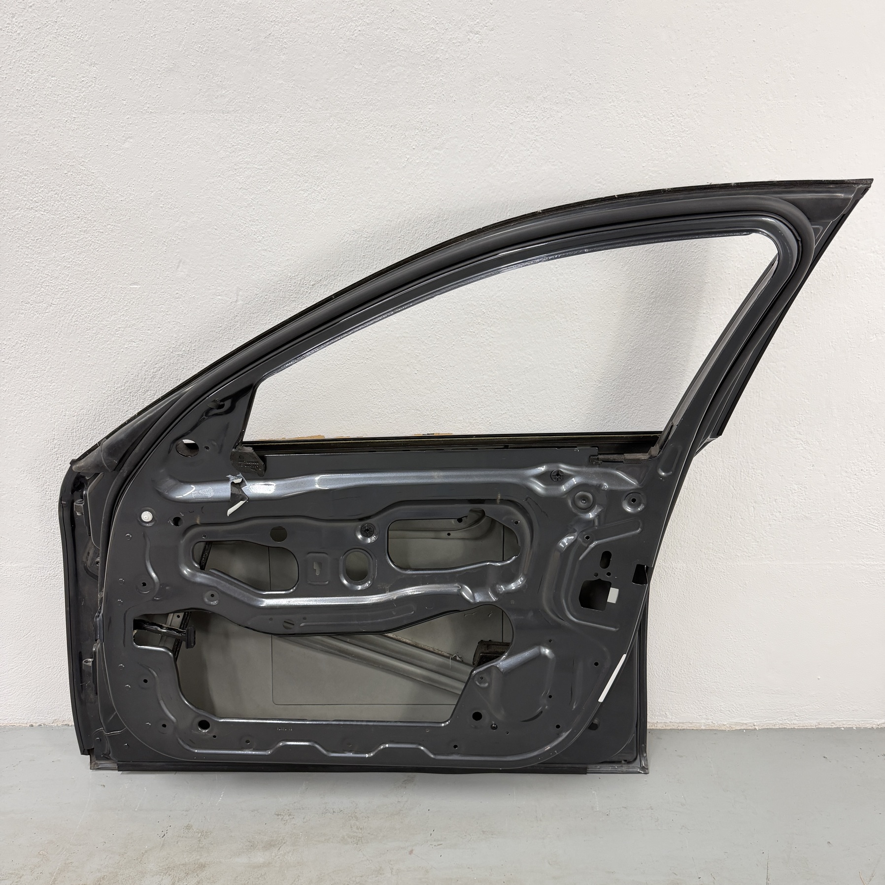 Puerta delantera derecha BMW 520 2010-2017 9628754 - Foto 6 Puerta delantera derecha BMW 520 2010-2017 9628754 - Imagen 6