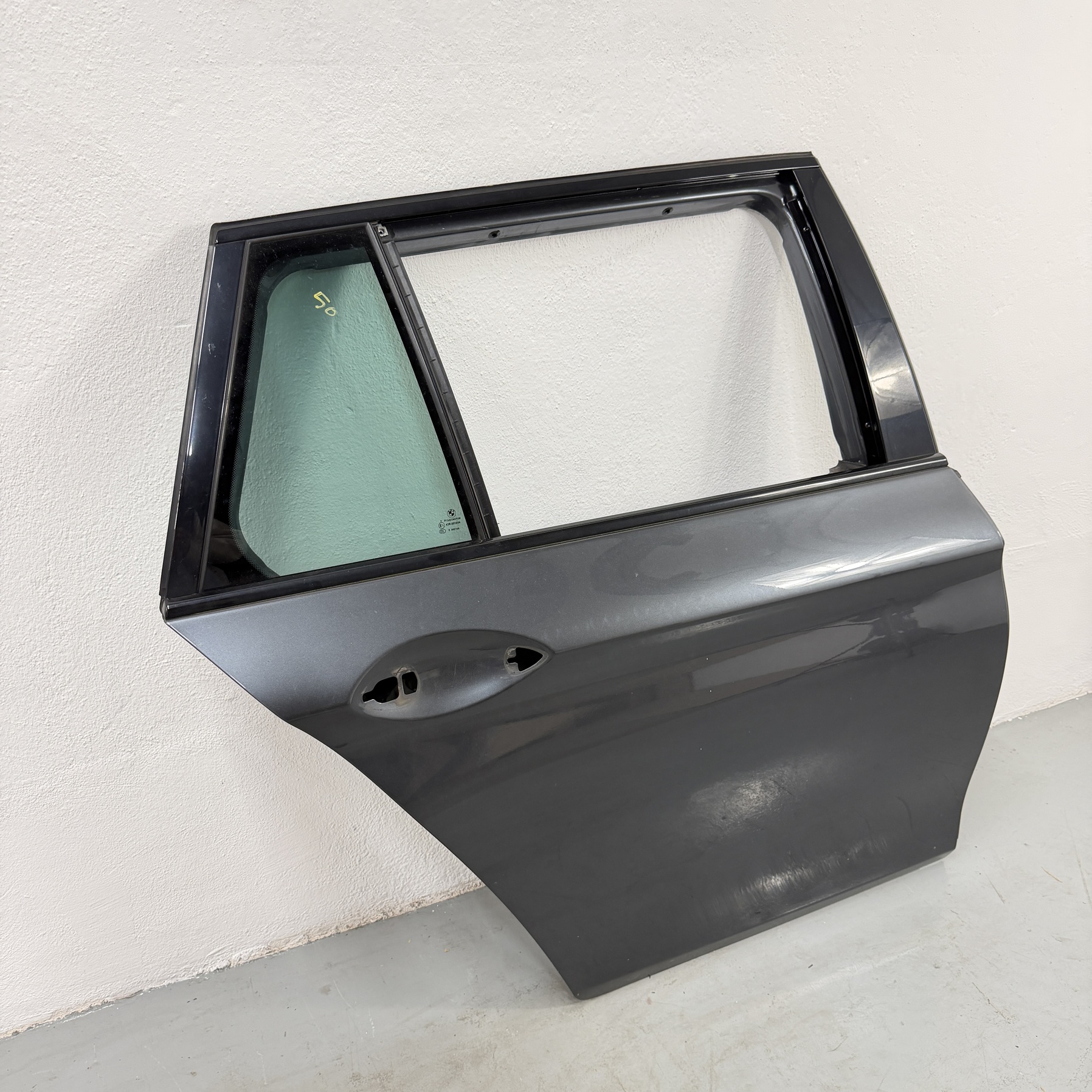 Puerta trasera derecha BMW 520 2010-2017 9628758 - Foto 3 Puerta trasera derecha BMW 520 2010-2017 9628758 - Imagen 3