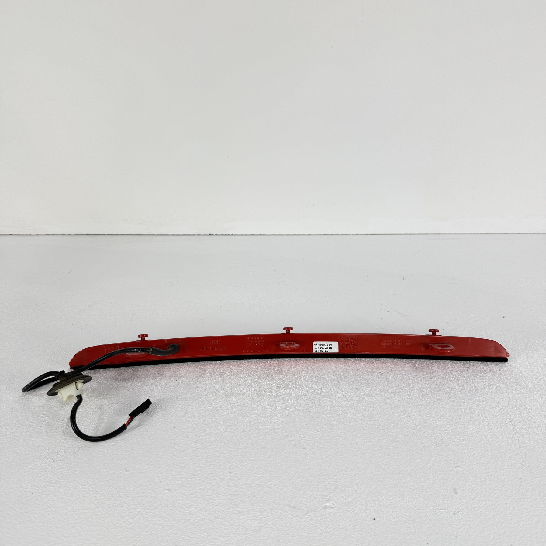 Tercera luz de freno Audi A6 2011-2018 4G9945097 - Foto 5 Tercera luz de freno Audi A6 2011-2018 4G9945097 - Imagen 5