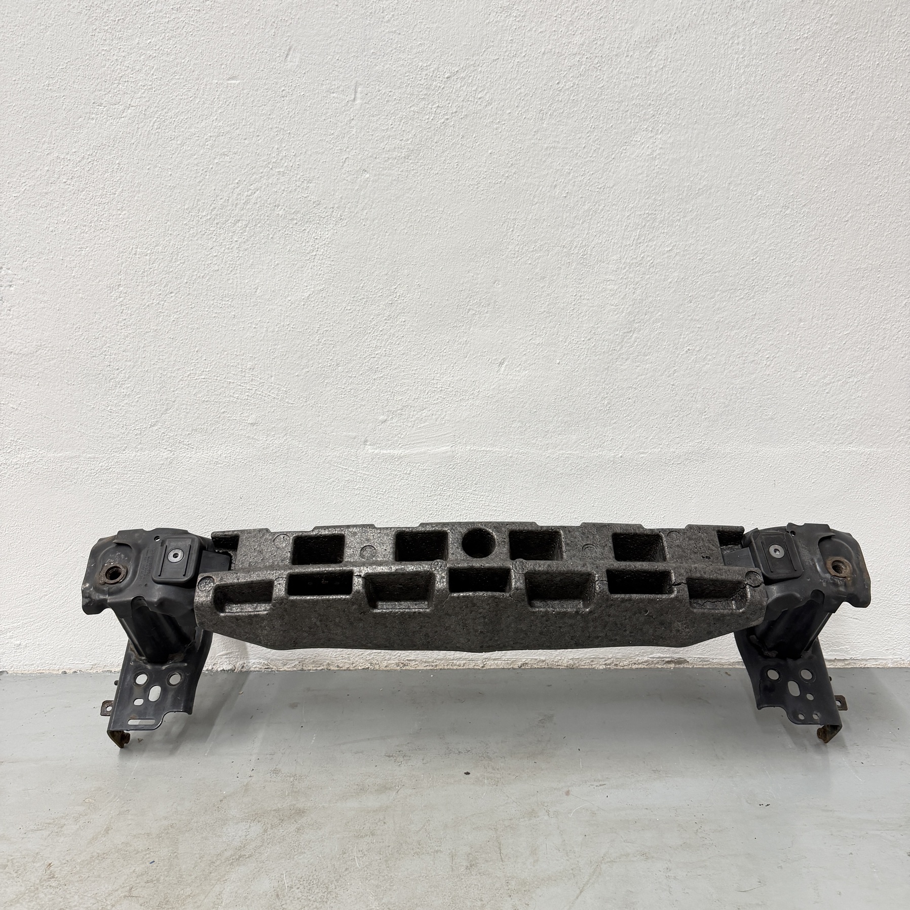 Traviesa paragolpes delantero Porsche Cayenne 2010-2018 - Foto 1 Traviesa paragolpes delantero Porsche Cayenne 2010-2018