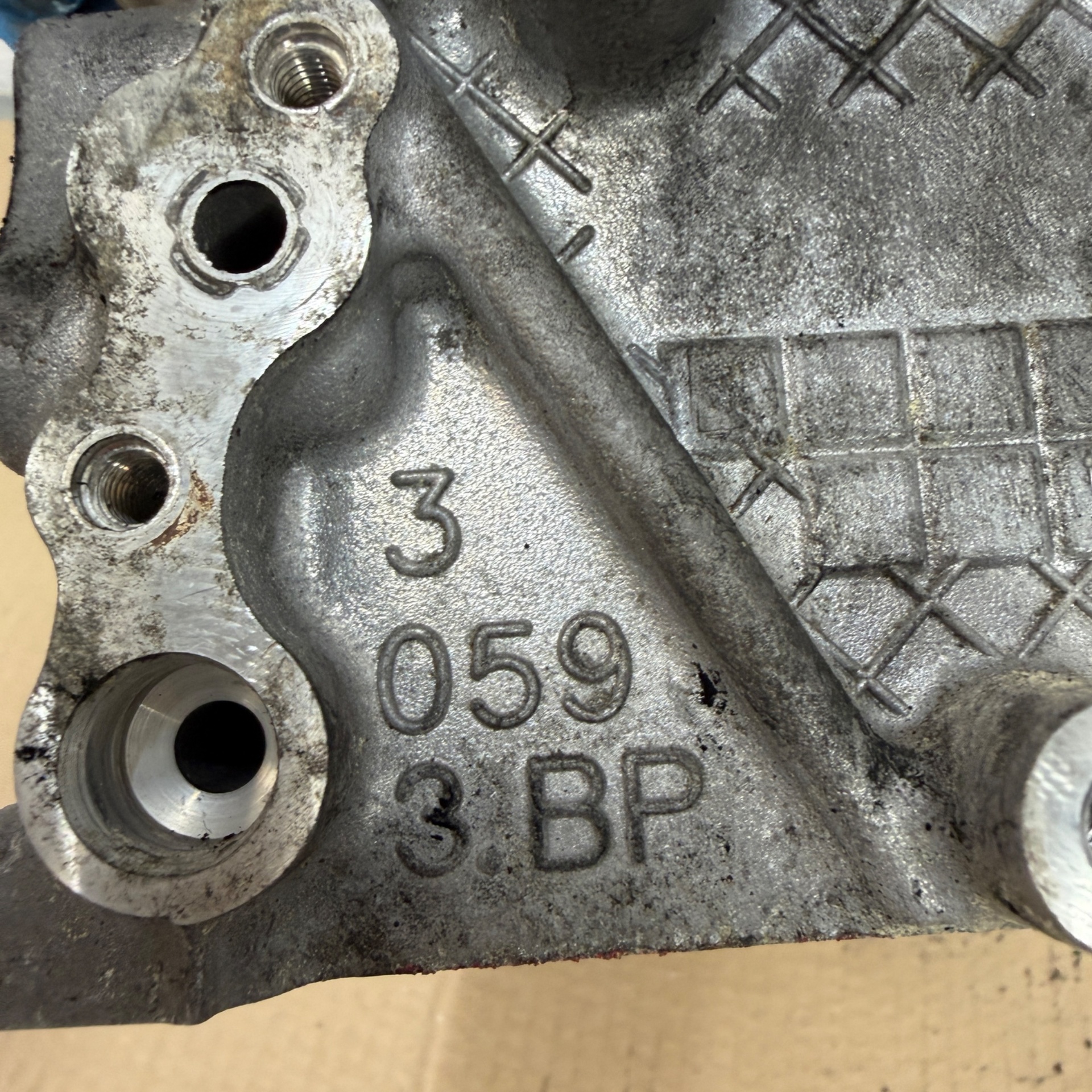 Culata izquierda Audi A6 3.0 TDI 059103063KM - Foto 9 26042308333 culata izquierda audi a6 3 0 tdi 059103063km #9 - SKU: 26042308333