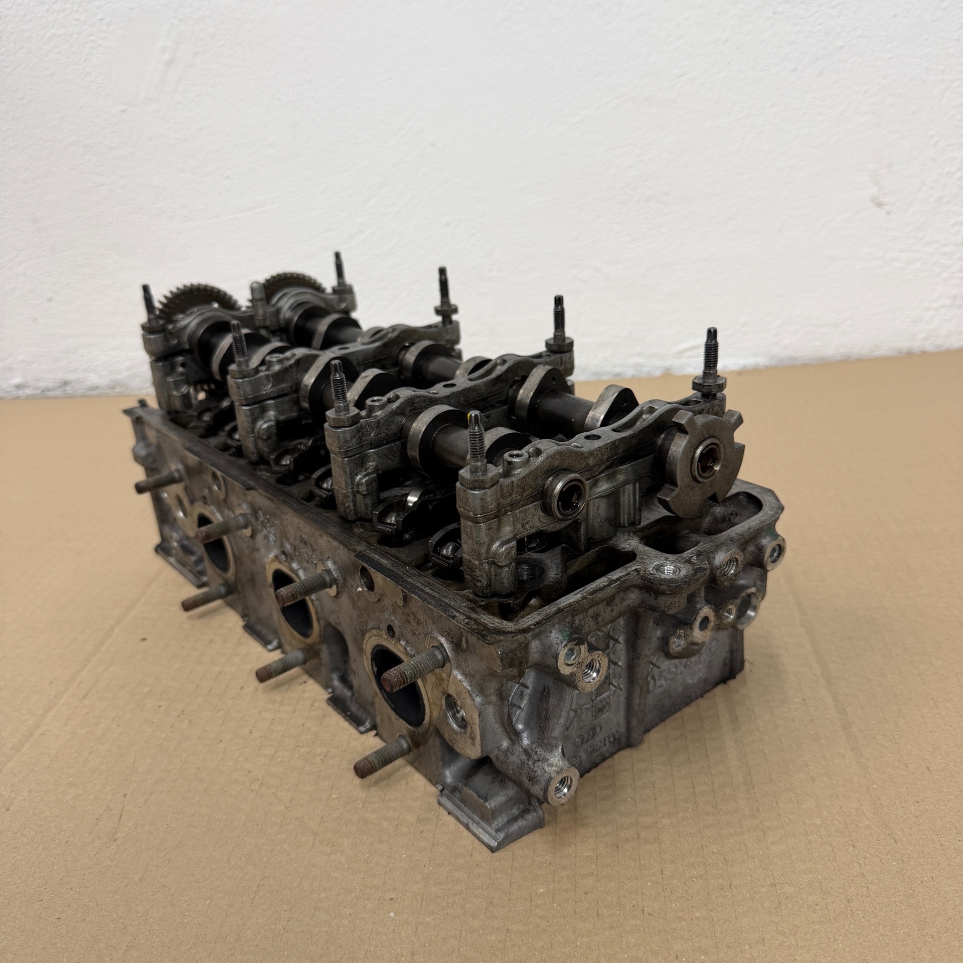 Culata derecha Audi A6 3.0 TDI 059103064JR - Foto 7 26042308334 culata derecha audi a6 3 0 tdi 059103064jr #7 - SKU: 26042308334