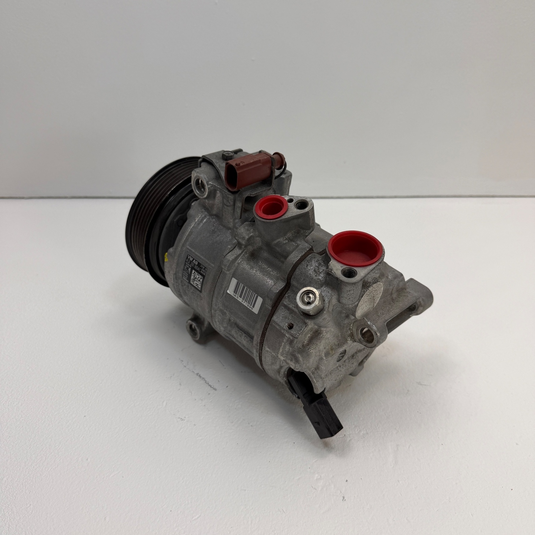 Compresor aire acondicionado Audi A6 2.0 TDI 4G0260805AC - Foto 3 Compresor aire acondicionado Audi A6 2.0 TDI 4G0260805AC - Imagen 3