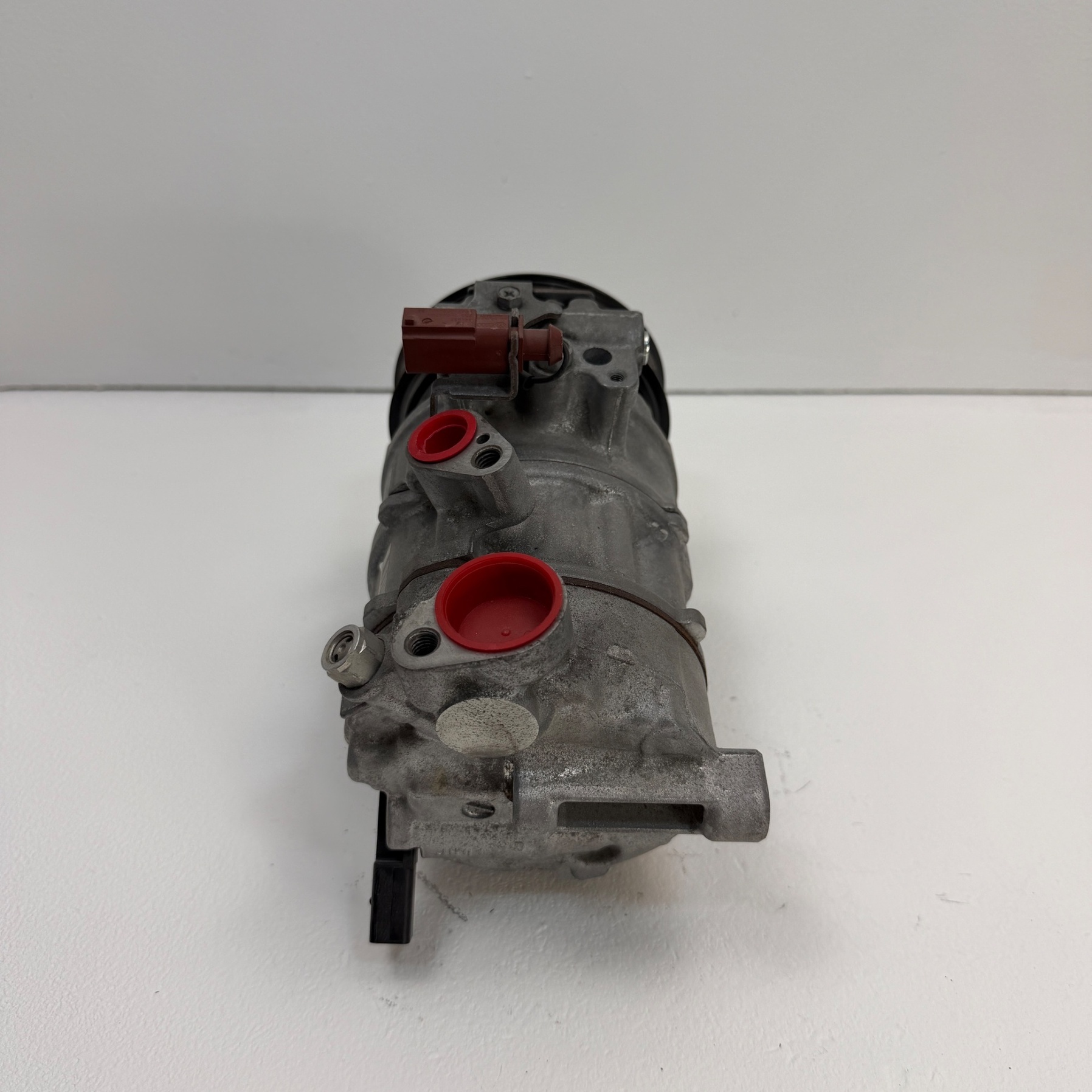 Compresor aire acondicionado Audi A6 2.0 TDI 4G0260805AC - Foto 4 Compresor aire acondicionado Audi A6 2.0 TDI 4G0260805AC - Imagen 4