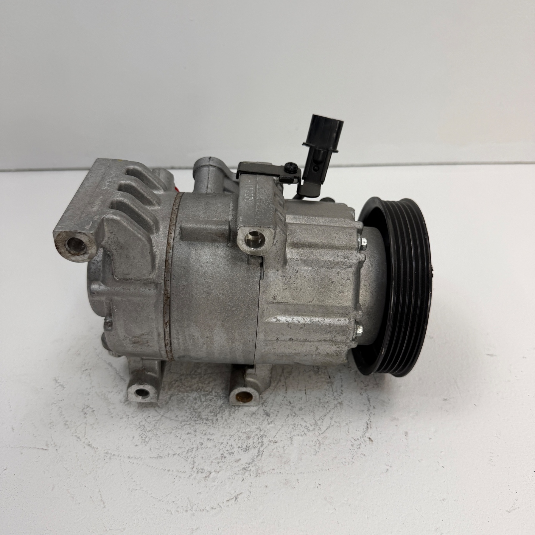 Compresor Kia Cee'd 1.6 F500JDCCE10 - Foto 6 Compresor Kia Cee'd 1.6 F500JDCCE10 - Imagen 6