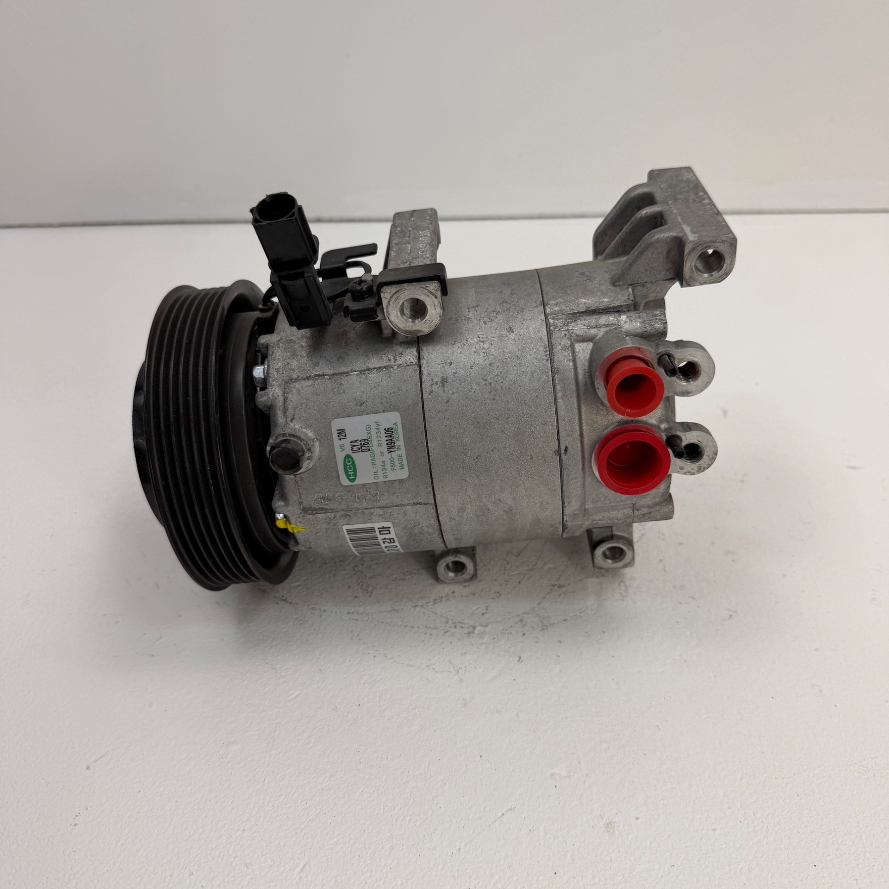 Compresor aire acondicionado Kia Venga 1.4 F500YN9AA - Foto 2 Compresor aire acondicionado Kia Venga 1.4 F500YN9AA - Imagen 2