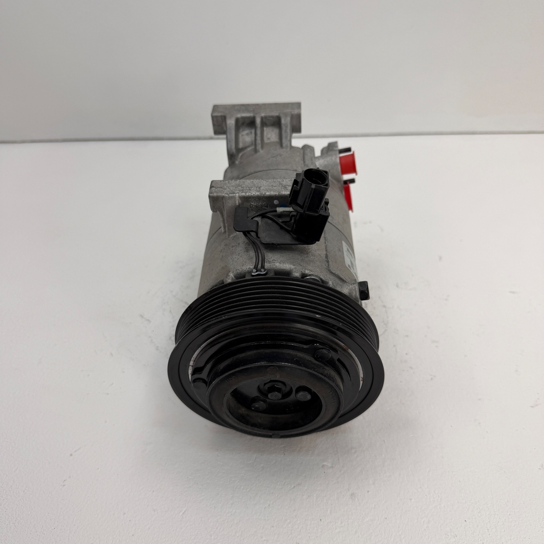 Compresor aire acondicionado Kia Venga 1.4 F500YN9AA - Foto 8 Compresor aire acondicionado Kia Venga 1.4 F500YN9AA - Imagen 8