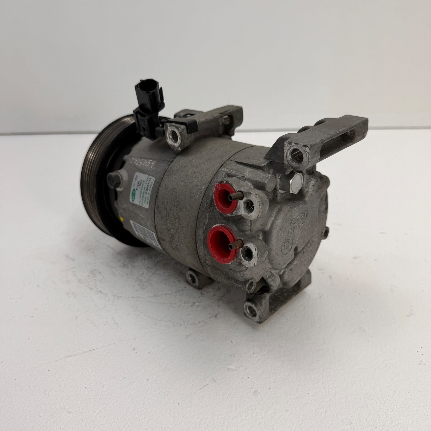Compresor aire acondicionado Kia Venga 1.6 Cvvt F500FG8AA - Foto 3 Compresor aire acondicionado Kia Venga 1.6 Cvvt F500FG8AA - Imagen 3