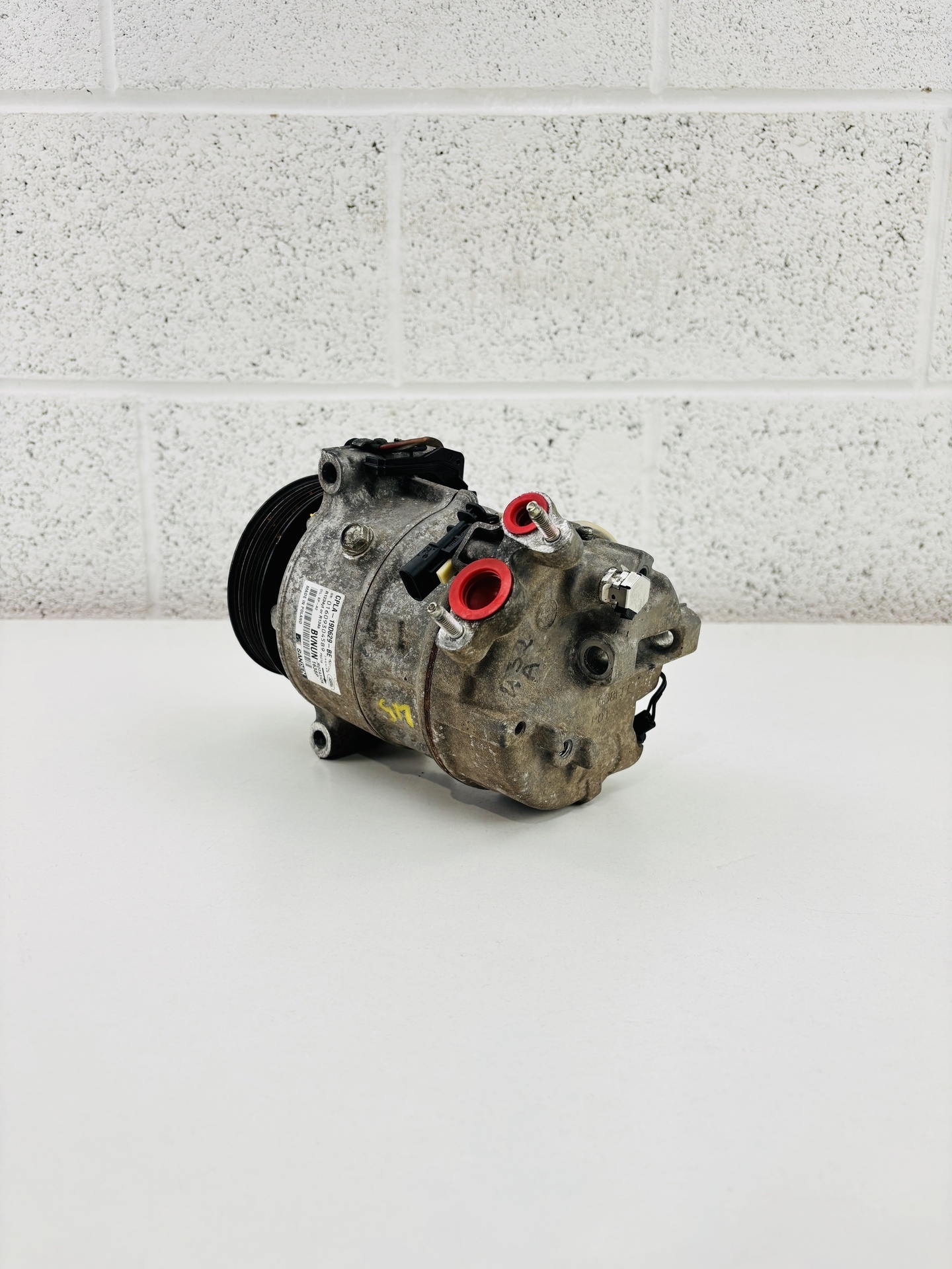 Compresor aire acondicionado Land Rover Range Rover 4.4 SDV8 4x4 CPLA19D629BE - Foto 6 Compresor aire acondicionado Land Rover Range Rover 4.4 SDV8 4x4 CPLA19D629BE - Imagen 6