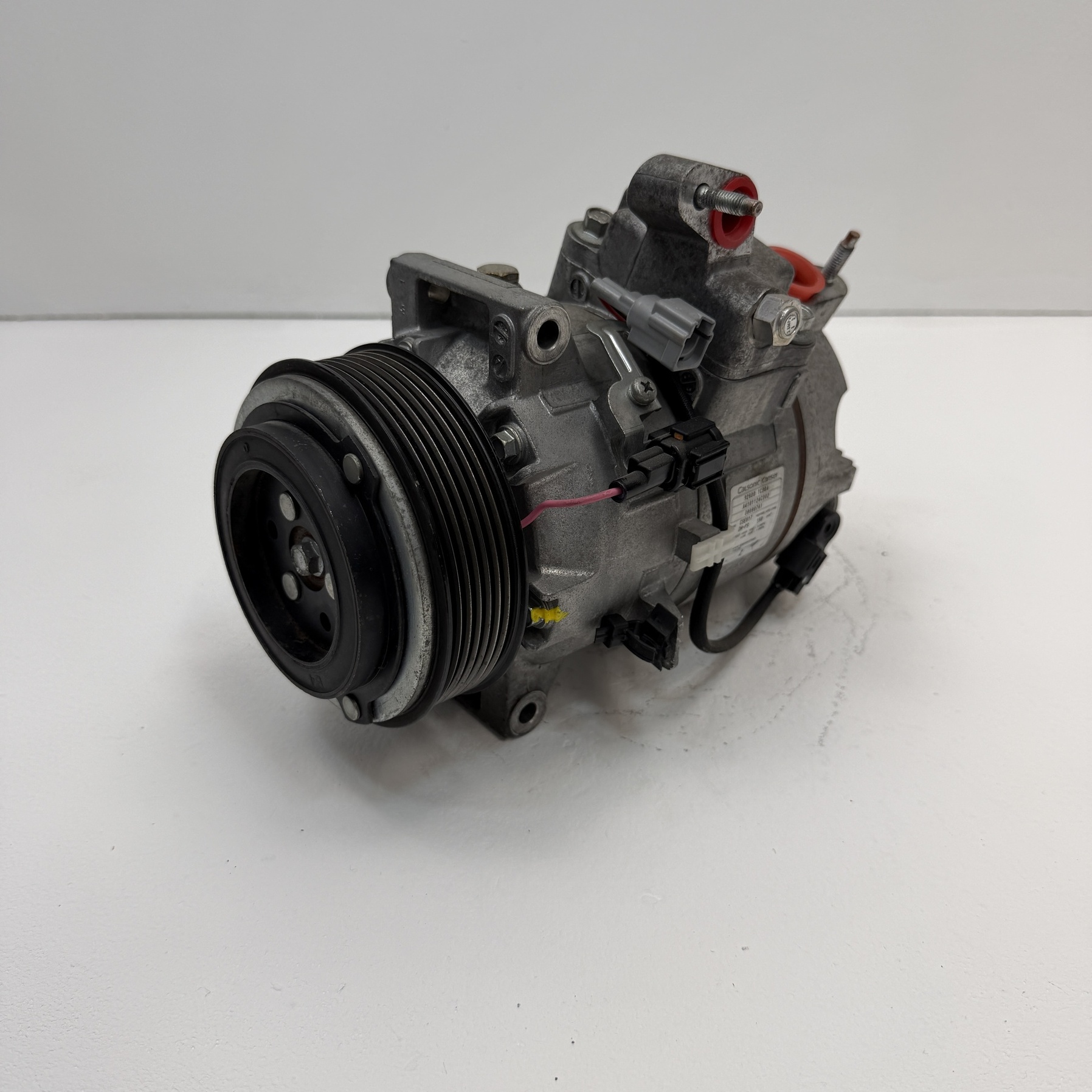 Compresor aire acondicionado Nissan 370Z 926001CB0A - Foto 1 Compresor aire acondicionado Nissan 370Z 926001CB0A