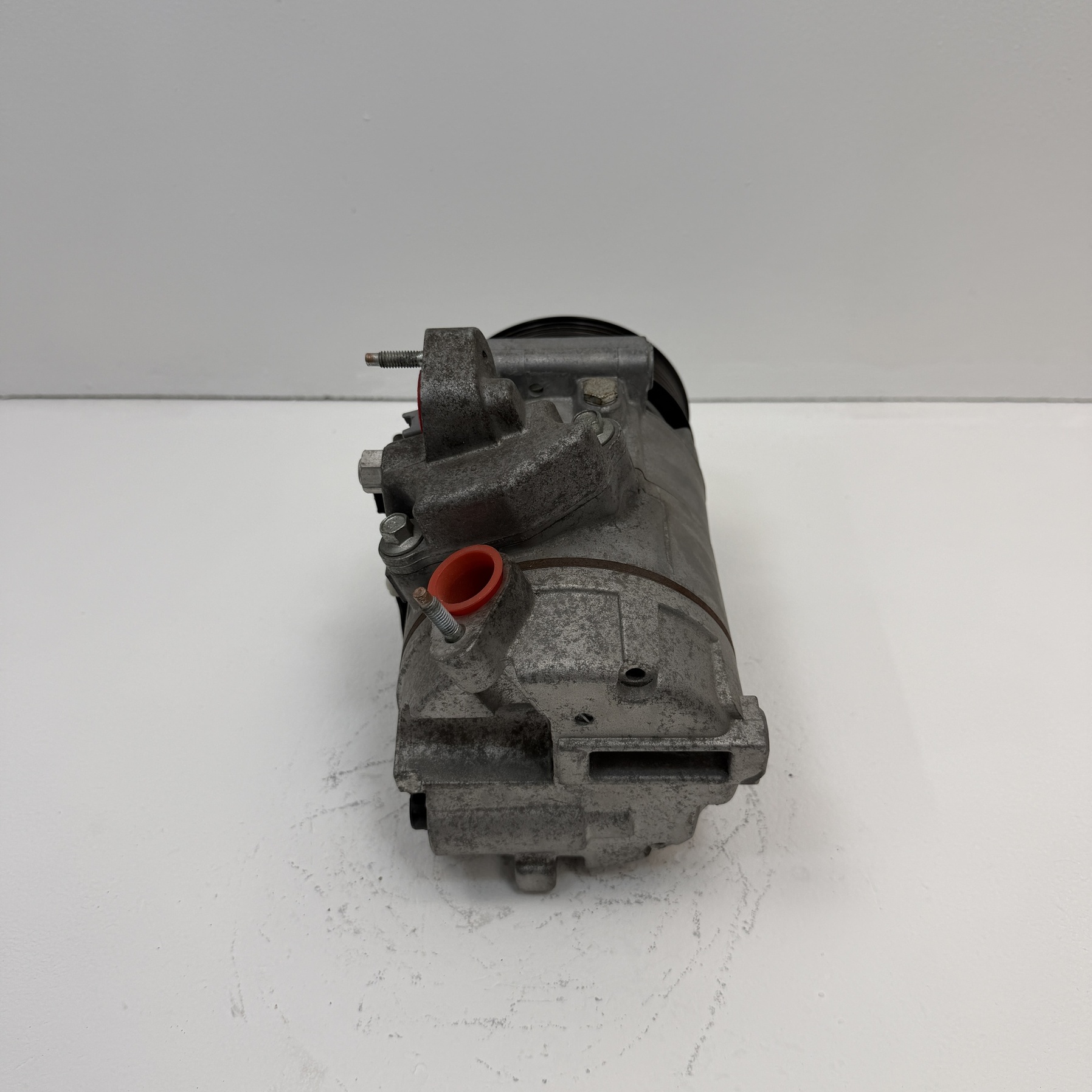 Compresor aire acondicionado Nissan 370Z 926001CB0A - Foto 4 Compresor aire acondicionado Nissan 370Z 926001CB0A - Imagen 4