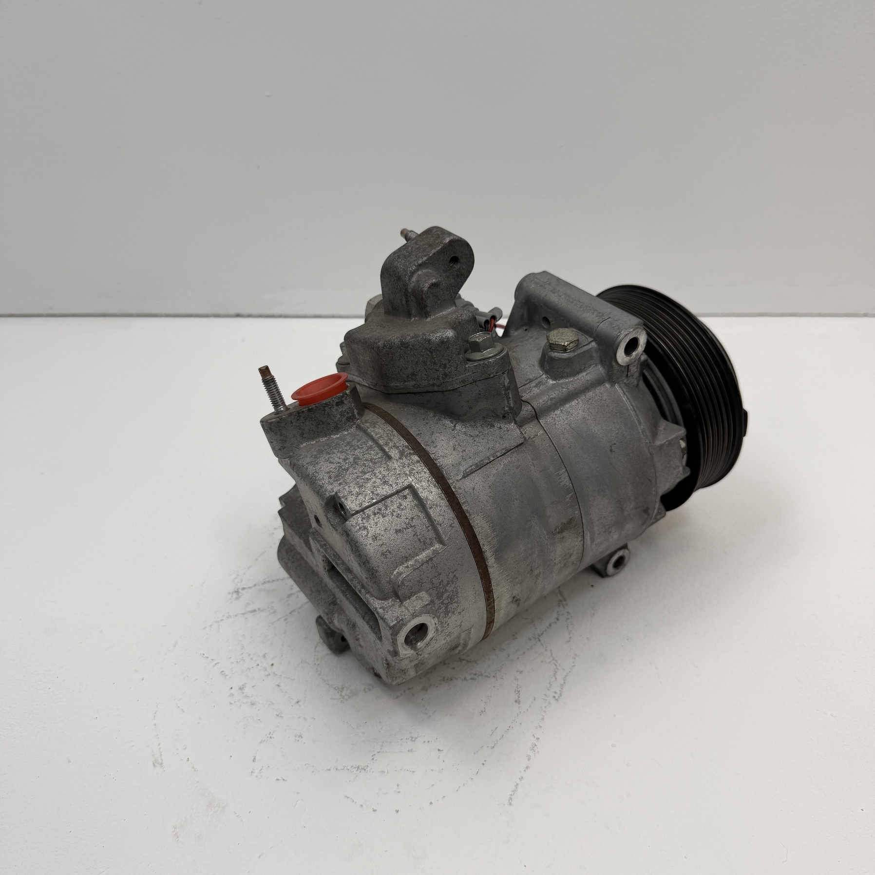 Compresor aire acondicionado Nissan 370Z 926001CB0A - Foto 5 Compresor aire acondicionado Nissan 370Z 926001CB0A - Imagen 5