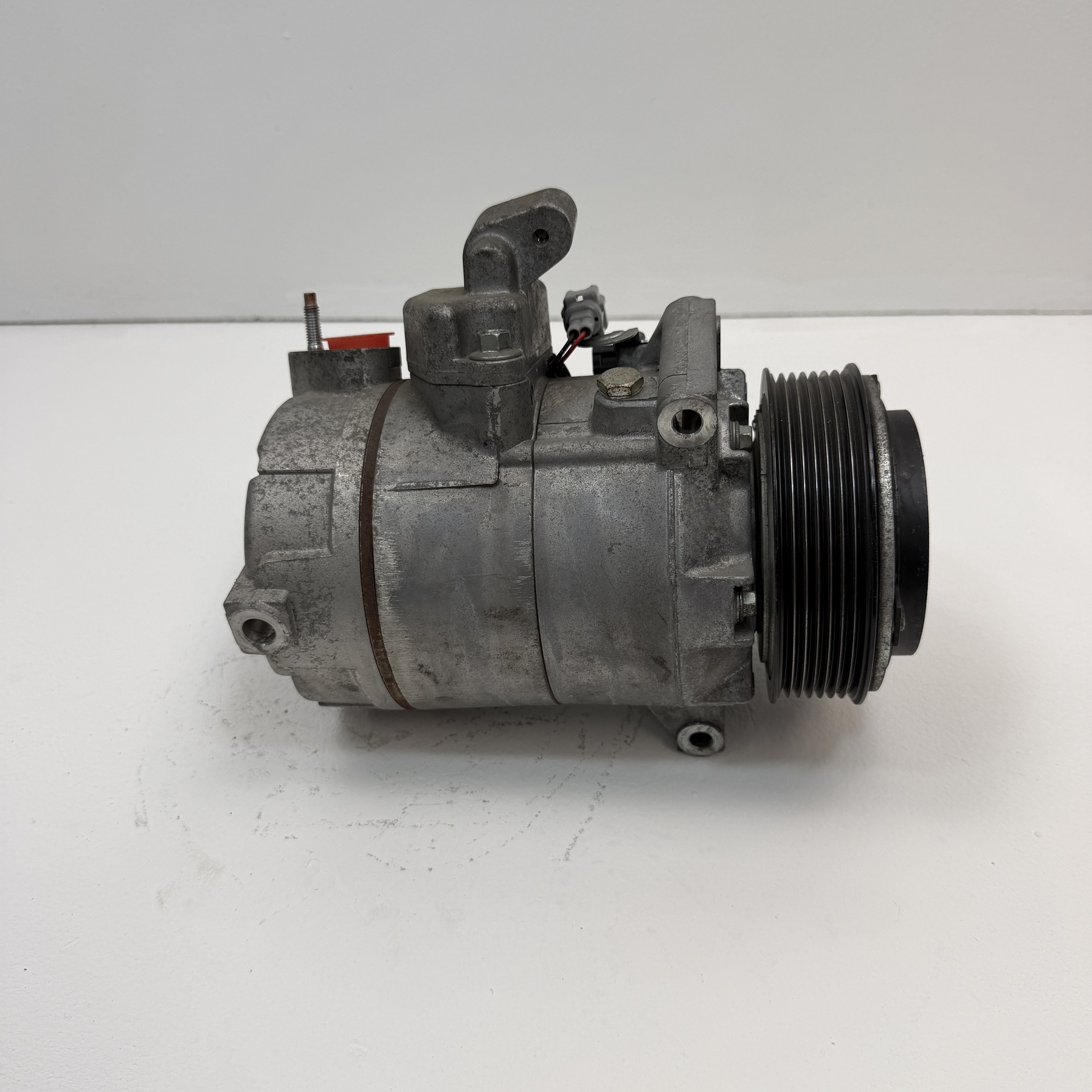 Compresor aire acondicionado Nissan 370Z 926001CB0A - Foto 6 Compresor aire acondicionado Nissan 370Z 926001CB0A - Imagen 6
