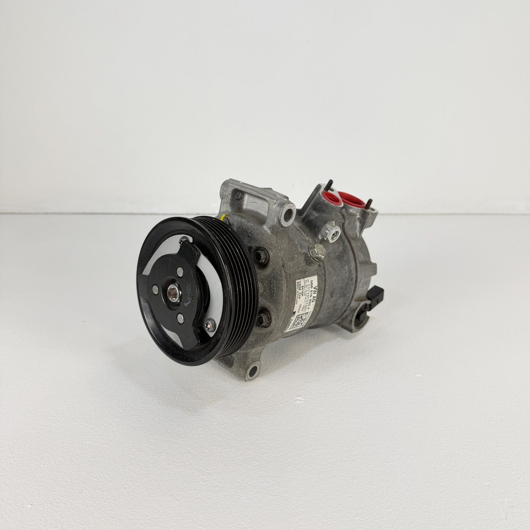 Compresor aire acondicionado Seat Ibiza 1.2 TSI 5Q0816803F - Foto 1 Compresor aire acondicionado Seat Ibiza 1.2 TSI 5Q0816803F
