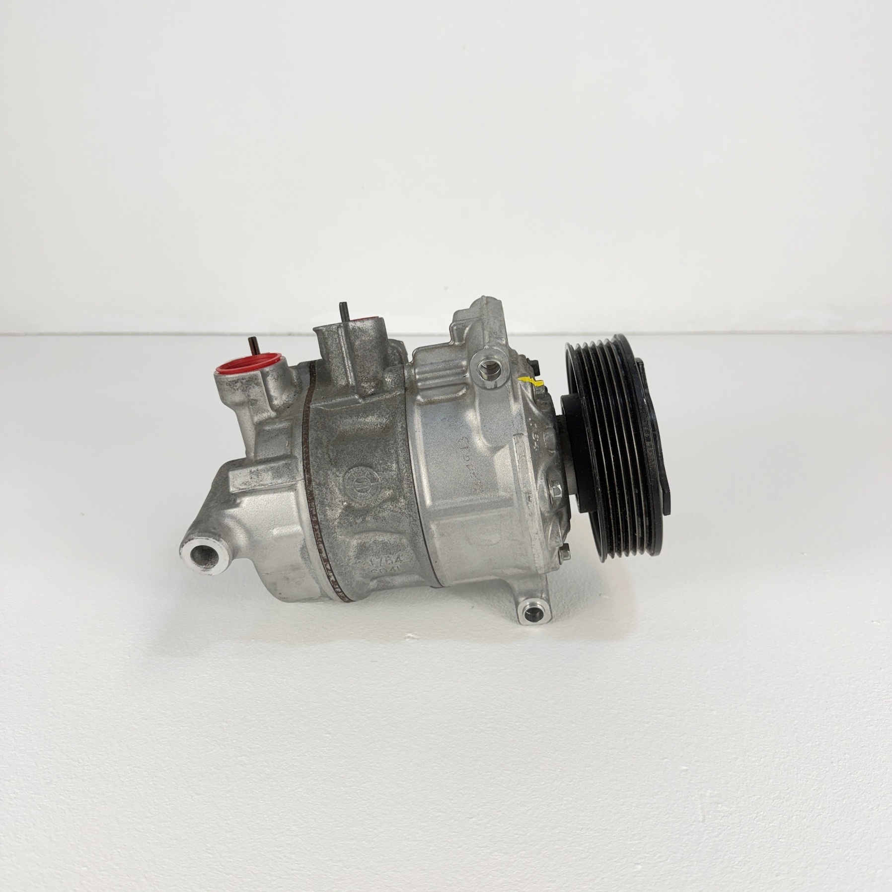Compresor aire acondicionado Seat Ibiza 1.2 TSI 5Q0816803F - Foto 6 Compresor aire acondicionado Seat Ibiza 1.2 TSI 5Q0816803F - Imagen 6