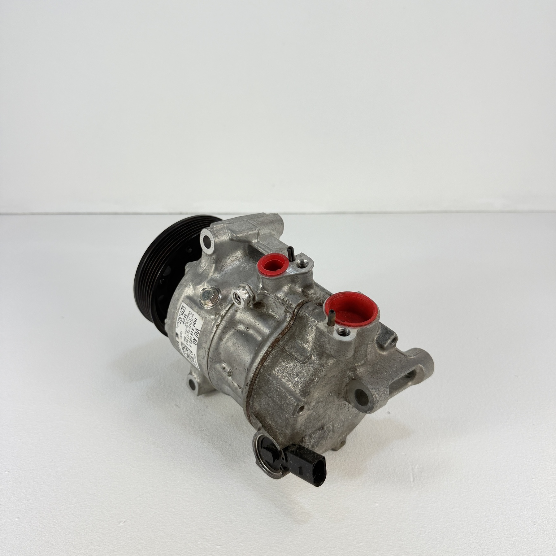 Compresor aire acondicionado Skoda Fabia 1.0 TSI 5Q0816803F - Foto 9 Compresor aire acondicionado Skoda Fabia 1.0 TSI 5Q0816803F - Imagen 9