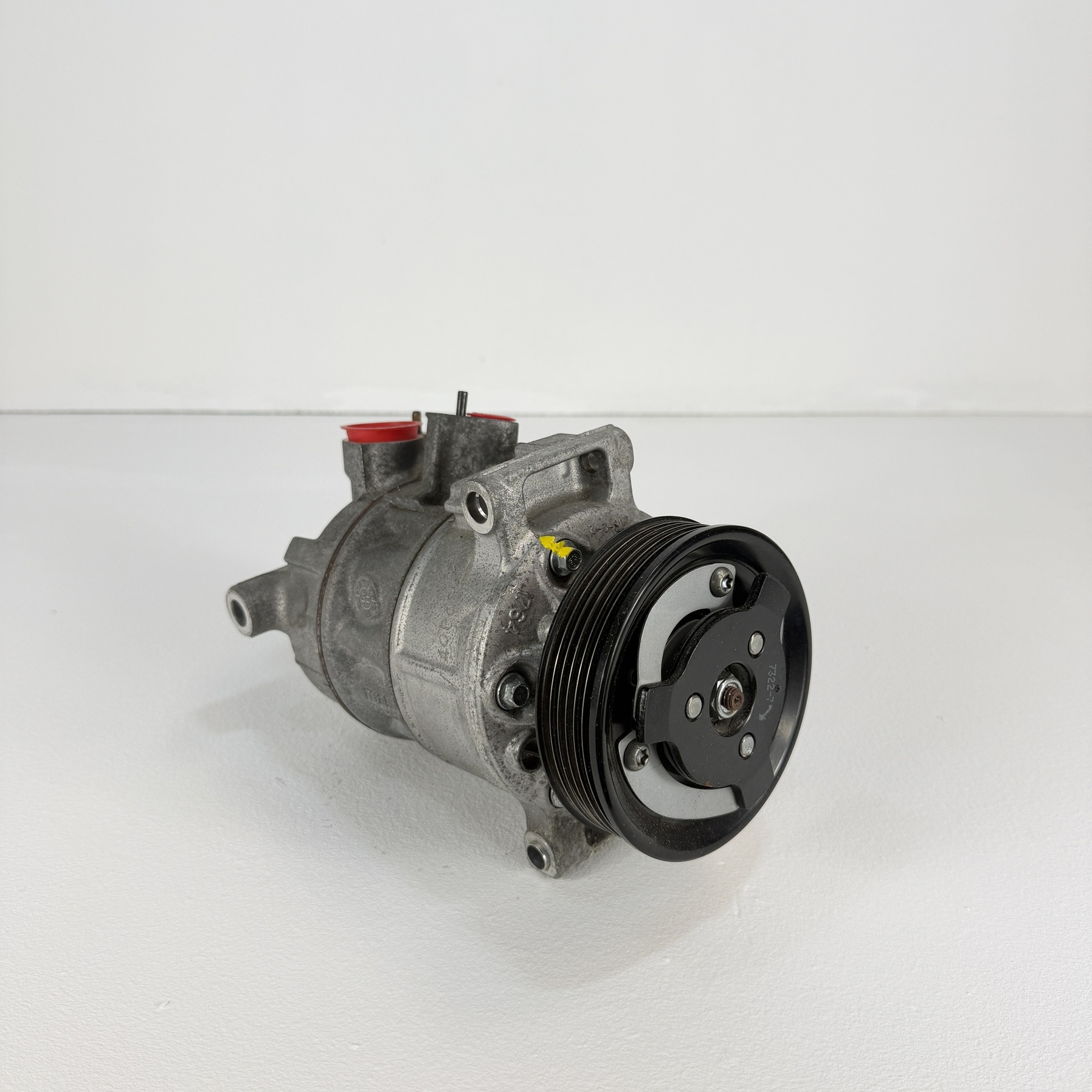 Compresor aire acondicionado Skoda Fabia 1.2 TSI 5Q0816803F - Foto 7 Compresor aire acondicionado Skoda Fabia 1.2 TSI 5Q0816803F - Imagen 7