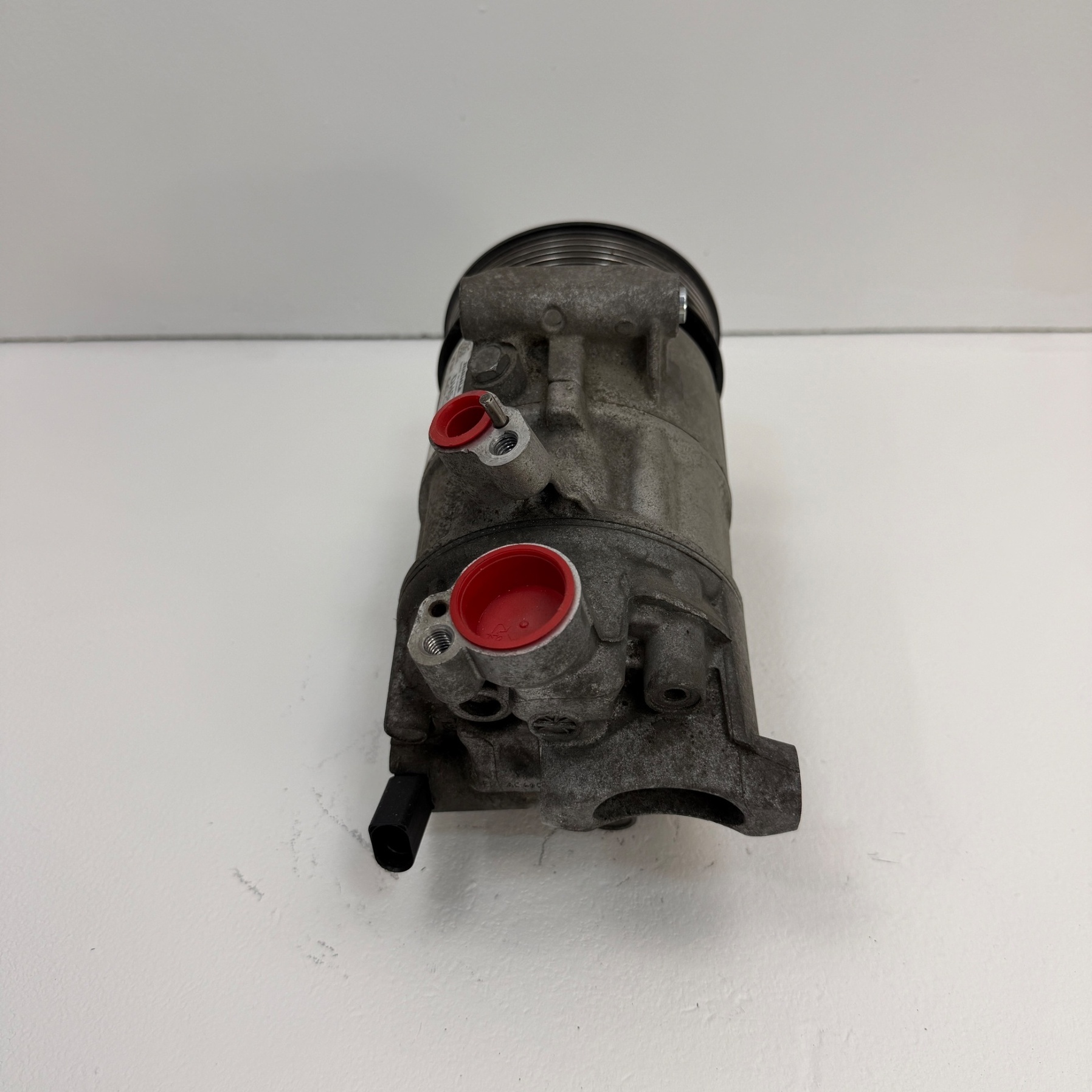 Compresor aire acondicionado Skoda Fabia 1.4 TDI 5Q0820803J - Foto 4 Compresor aire acondicionado Skoda Fabia 1.4 TDI 5Q0820803J - Imagen 4