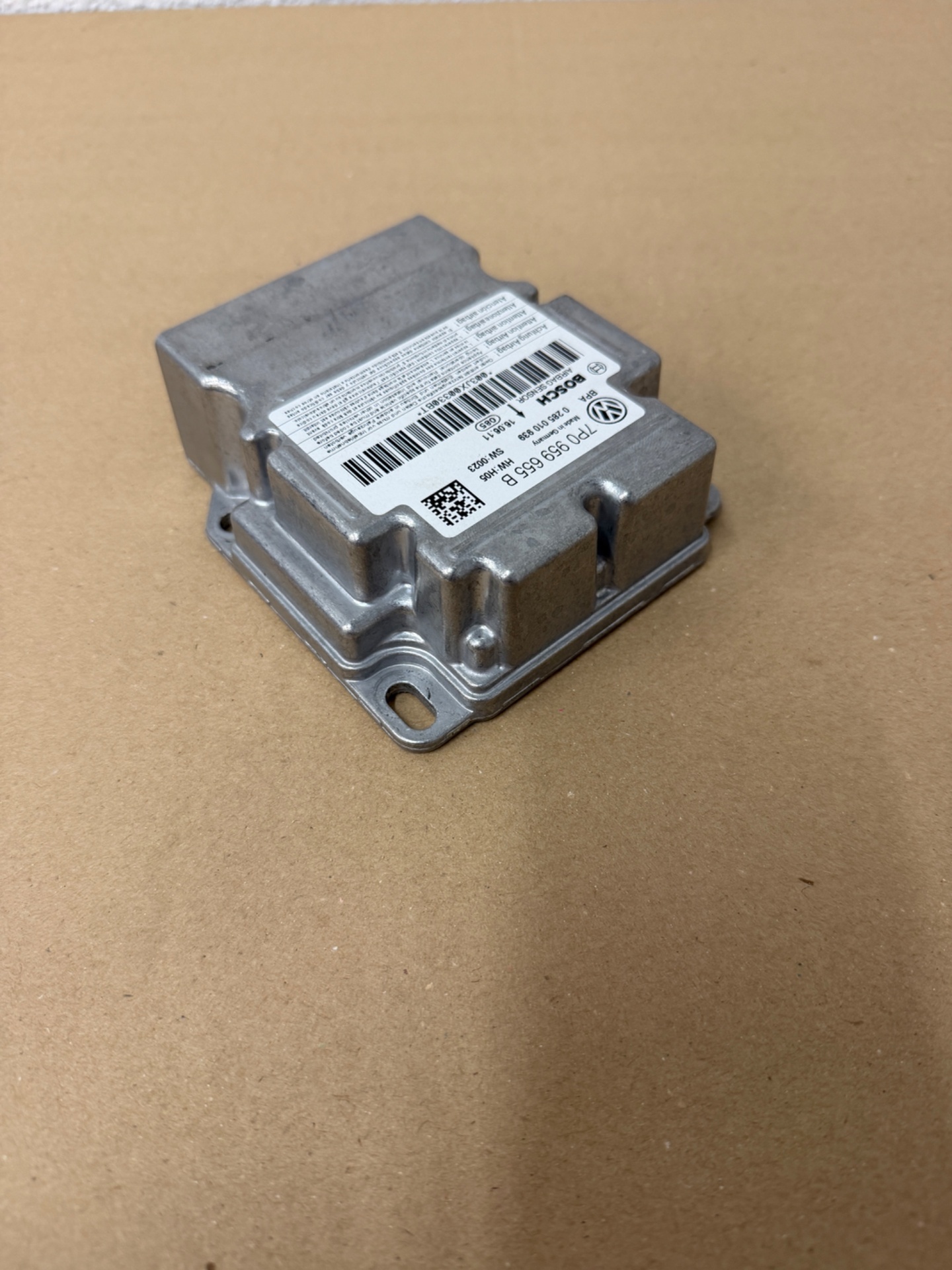 Unidad de control de airbag Vw Touareg 7P0959655B - Foto 3 26093012203 unidad de control de airbag vw touareg 7p0959655b #3 - SKU: 26093012203