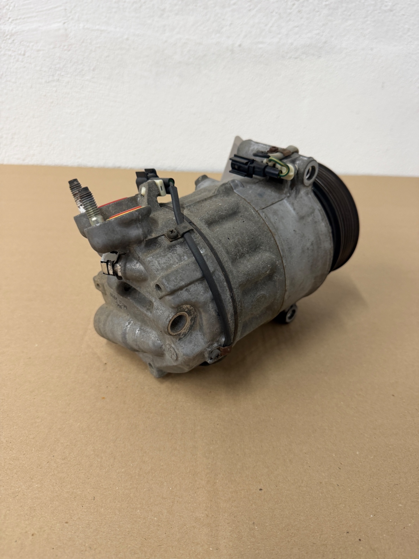 Compresor del aire acondicionado Land Rover Range Rover Sport 3.0 TDV6 9X2319D629DA - Foto 6 26093012206 compresor del aire acondicionado land rover range rover sport 3 0 tdv6 9x2319d629da #6 - SKU: 26093012206